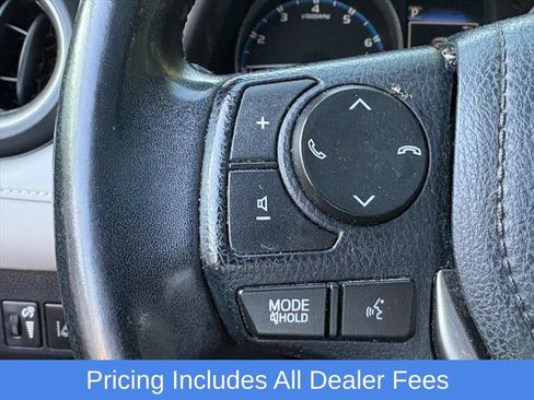 Used 2018 Toyota RAV4 XLE AWD/4WD image 11