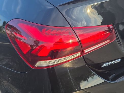 Used 2021 Mercedes-Benz A 35 AMG 4MATIC image 32
