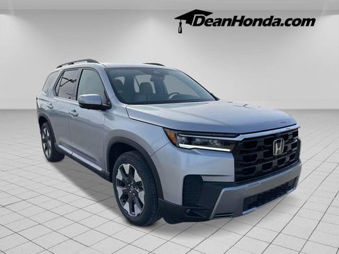 New 2026 Honda Pilot Touring image 7