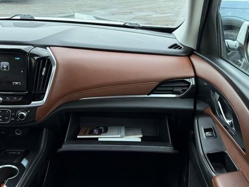 Used 2018 Chevrolet Traverse High Country image 38