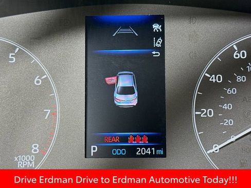 Used 2025 Toyota Corolla LE image 33