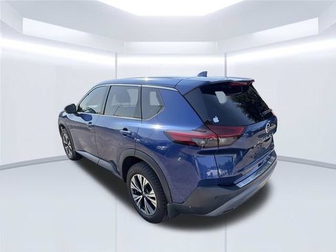 Used 2021 Nissan Rogue SV FWD image 8