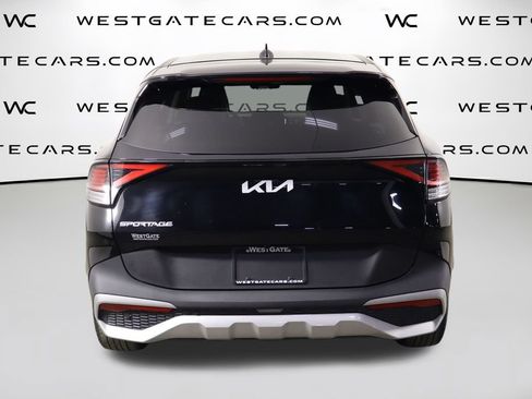 Used 2023 Kia Sportage EX FWD image 4