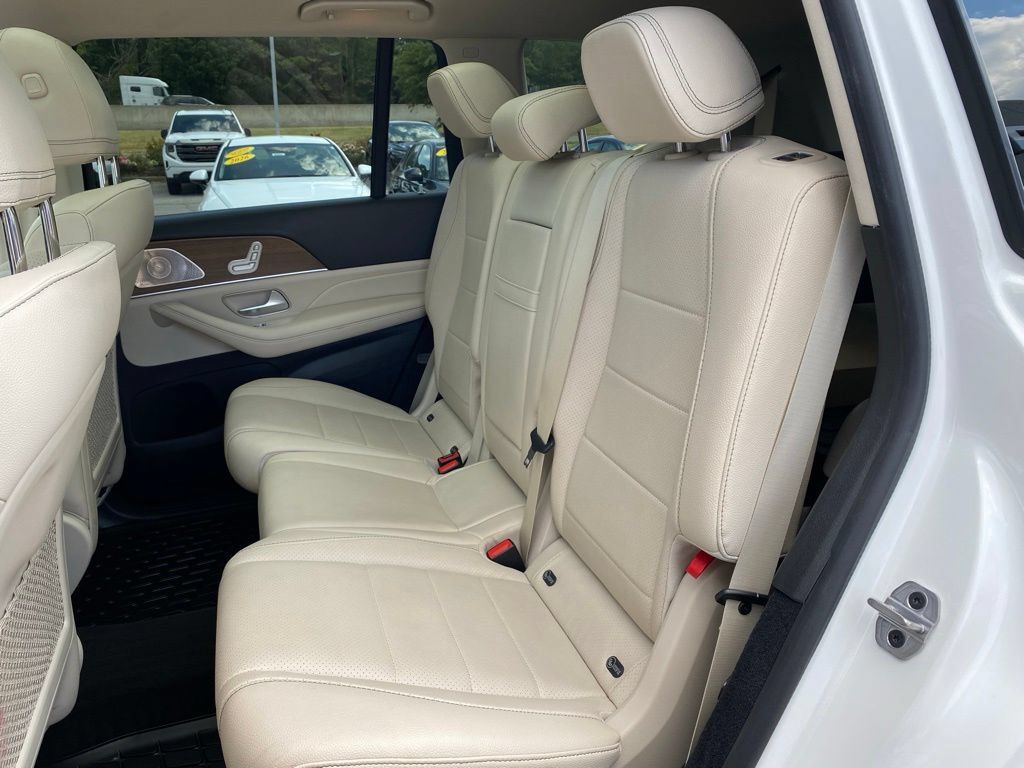 Used 2021 Mercedes-Benz GLS 450 4MATIC image 30