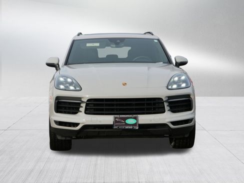 Used 2021 Porsche Cayenne image 2