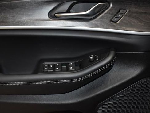 New 2025 Jeep Grand Cherokee Limited image 26