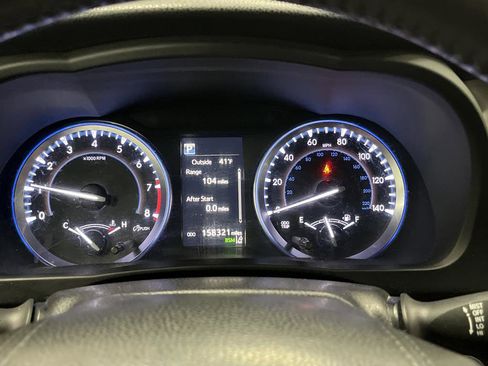 Used 2017 Toyota Highlander XLE AWD/4WD image 17