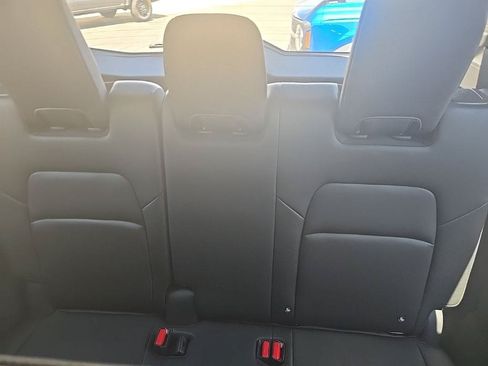 Used 2025 Nissan Pathfinder SL AWD/4WD image 24