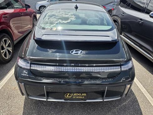 Used 2023 Hyundai Ioniq 6 SEL RWD image 3