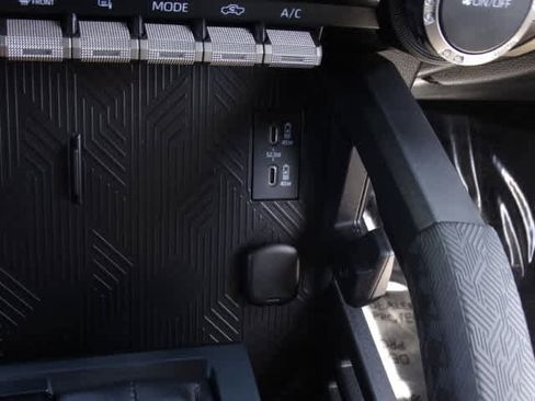 Used 2024 Toyota Tacoma SR5 image 33