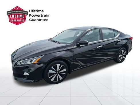 Used 2022 Nissan Altima 2.5 SL image 1
