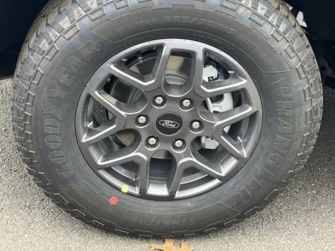 New 2025 Ford Ranger XLT w/ FX4 Off-Road Package image 12