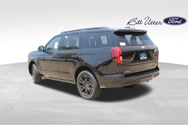 New 2027 Ford Expedition Platinum RWD image 4