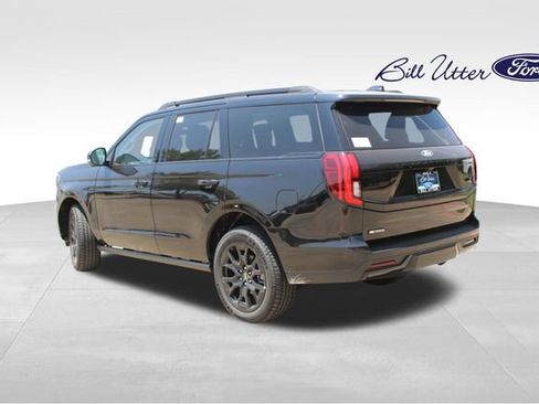 New 2027 Ford Expedition Platinum RWD image 4