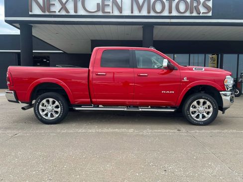 Used 2022 RAM 3500 Laramie image 10