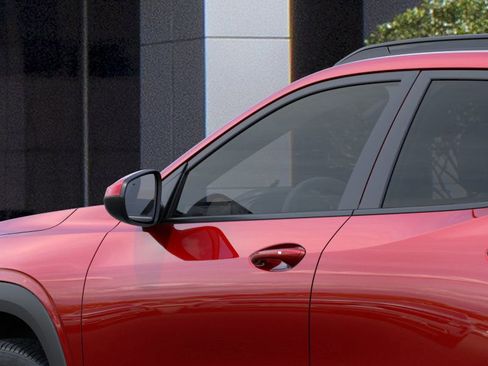 New 2026 Chevrolet Trax LT w/ Driver Confidence Package image 12