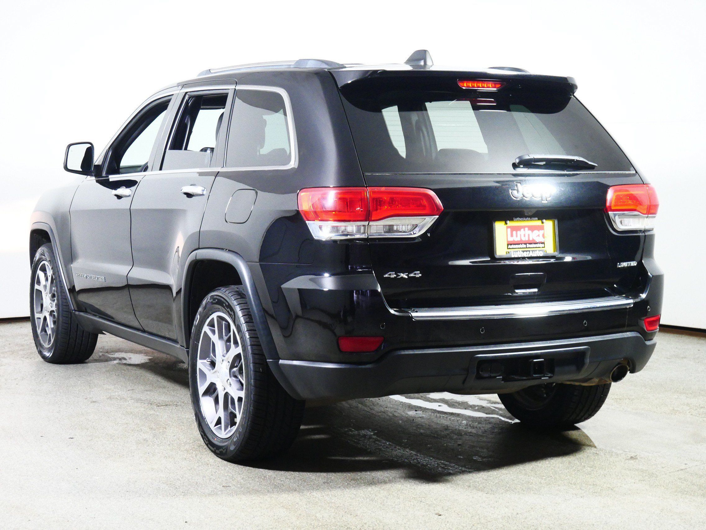 Used 2019 Jeep Grand Cherokee Limited w/ Trailer Tow Group IV AWD/4WD image 5