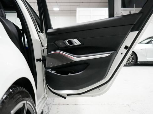 Used 2022 BMW M3 Competition w/ Executive Package image 31