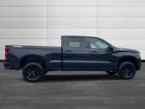 Used 2024 Chevrolet Silverado 1500 LT Trail Boss w/ Convenience Package II AWD/4WD image 2