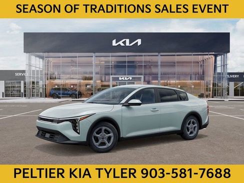 New 2025 Kia K4 LXS image 3