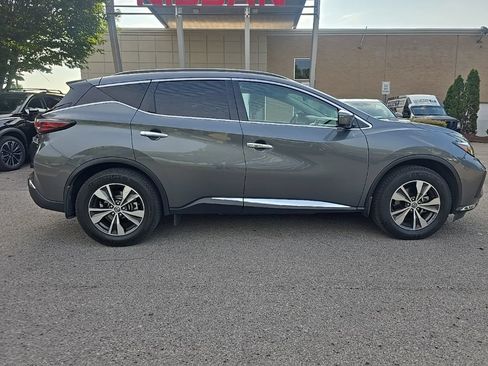 Used 2019 Nissan Murano SV w/ Premium Package AWD/4WD image 9