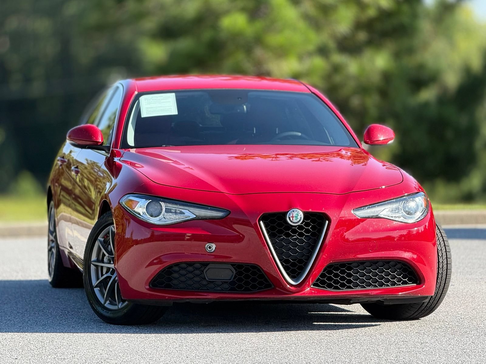 Used 2017 Alfa Romeo Giulia AWD image 4