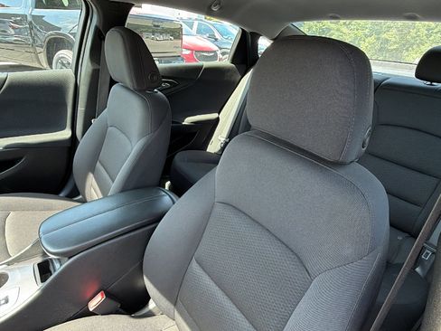 Used 2023 Chevrolet Malibu LT w/ Driver Confidence Package FWD image 17
