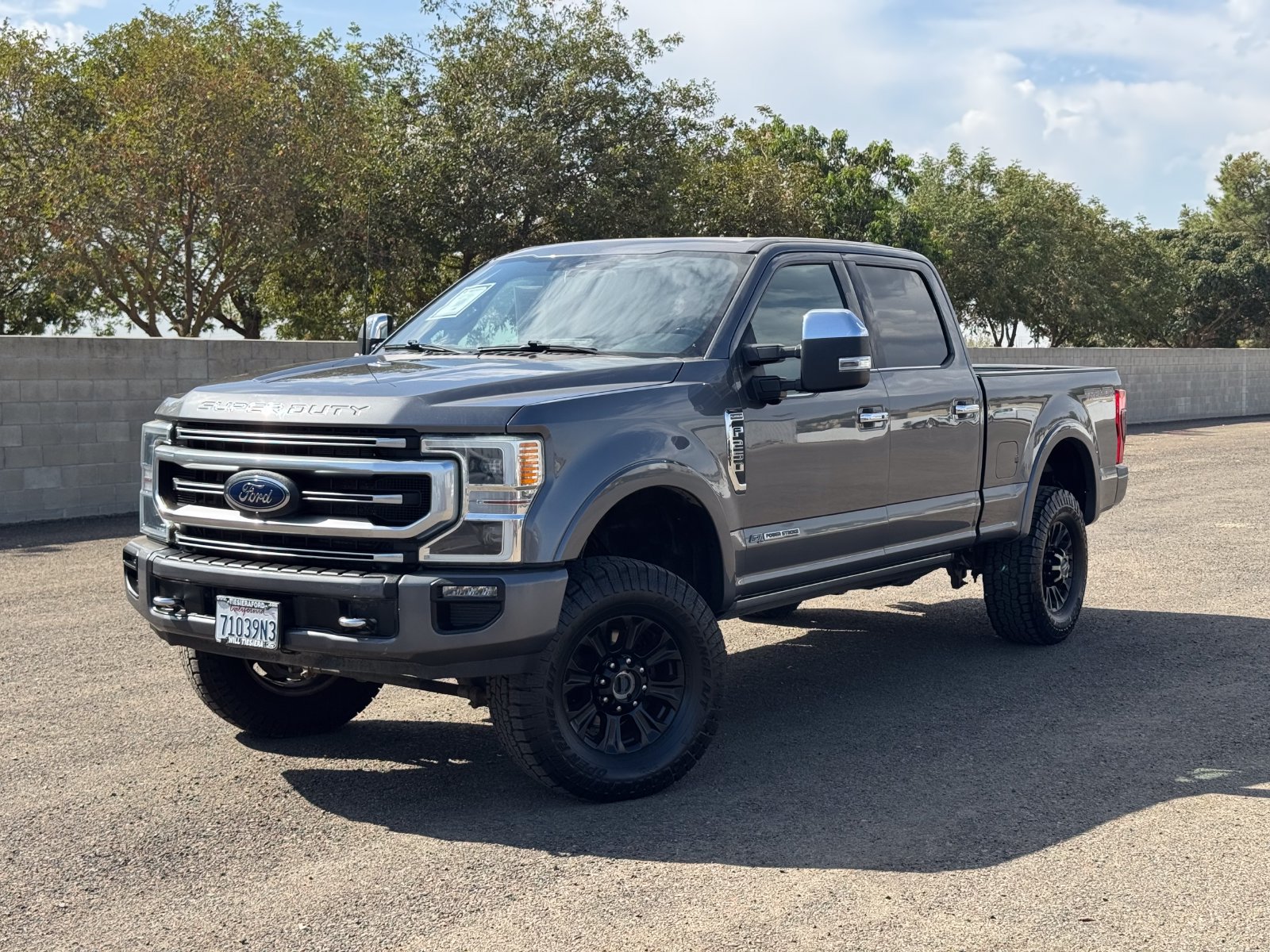 Used 2022 Ford F250 Platinum w/ Tremor Off-Road Package AWD/4WD image 11