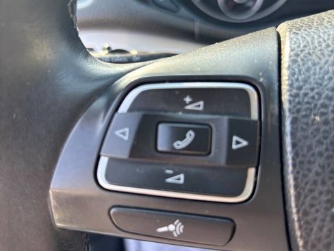 Used 2012 Volkswagen Passat 2.5 SE image 17