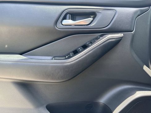 Certified 2026 Nissan Rogue SV w/ Cold Weather Package AWD/4WD image 15
