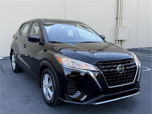 Used 2021 Nissan Kicks S image 21