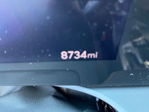 Used 2025 Buick Envista Sport Touring image 9