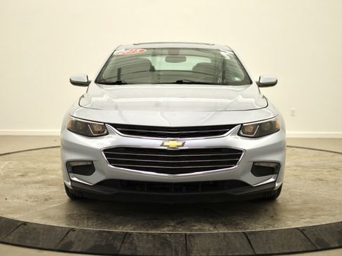 Used 2018 Chevrolet Malibu LT image 8