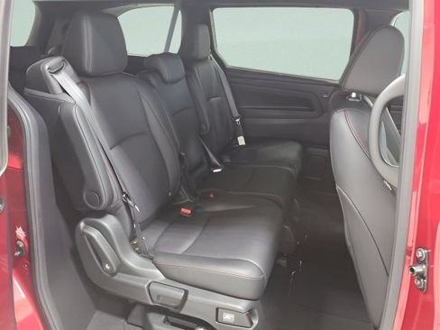 Used 2025 Honda Odyssey Sport-L image 15