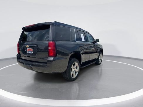 Used 2017 Chevrolet Tahoe LT w/ Luxury Package RWD image 5
