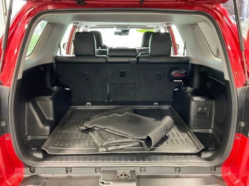 Certified 2022 Toyota 4Runner Limited AWD/4WD image 22