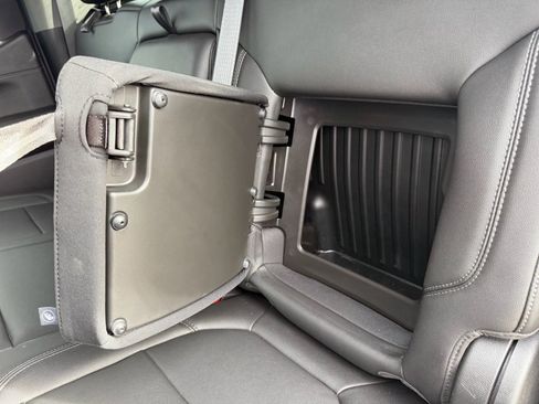 Used 2021 Chevrolet Silverado 1500 LT Trail Boss w/ Convenience Package II image 18