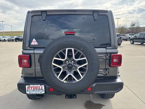 New 2026 Jeep Wrangler Sahara image 30