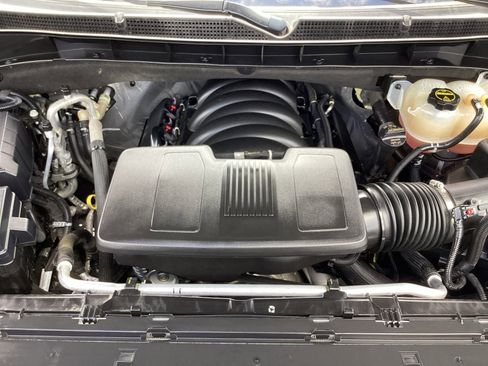 Used 2024 GMC Yukon SLE w/ Gmc Pro Safety Plus Package RWD image 30