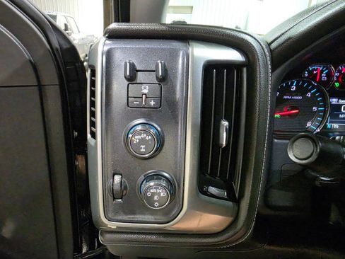 Used 2018 Chevrolet Silverado 1500 LTZ Z71 w/ LTZ Plus Package AWD/4WD image 39