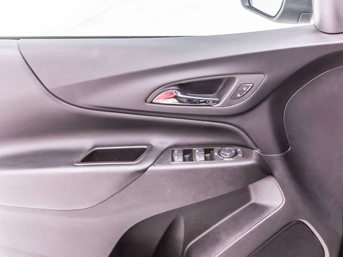 Used 2023 Chevrolet Equinox LT image 24