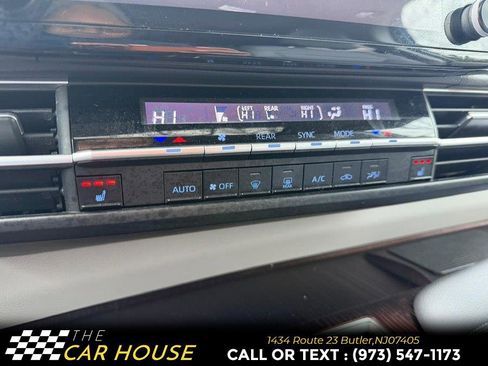 Used 2021 Toyota Sienna XLE image 36