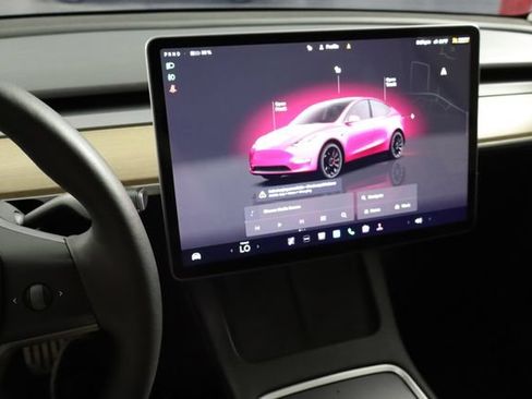Used 2023 Tesla Model Y Performance AWD/4WD image 21