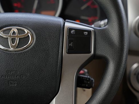 Used 2012 Toyota 4Runner SR5 RWD image 11