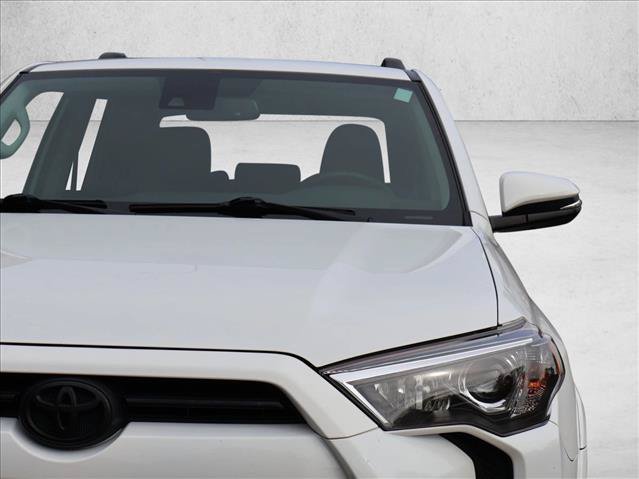 Used 2021 Toyota 4Runner SR5 Premium w/ Moonroof Package AWD/4WD image 2