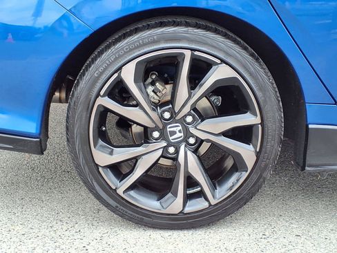 Used 2018 Honda Civic Sport Touring image 7