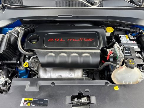 Used 2022 Jeep Compass Latitude image 9