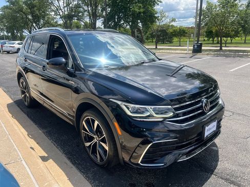 Used 2022 Volkswagen Tiguan SEL R-Line AWD/4WD image 8