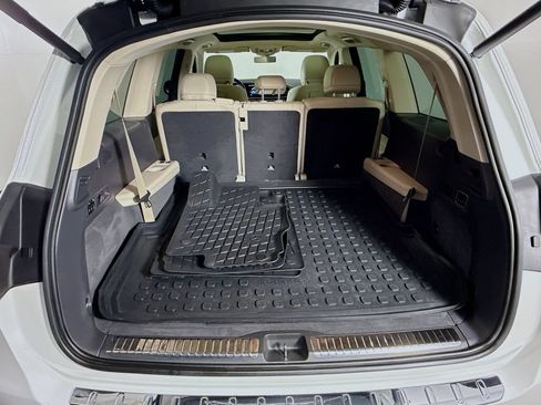 Used 2020 Mercedes-Benz GLS 450 4MATIC image 25