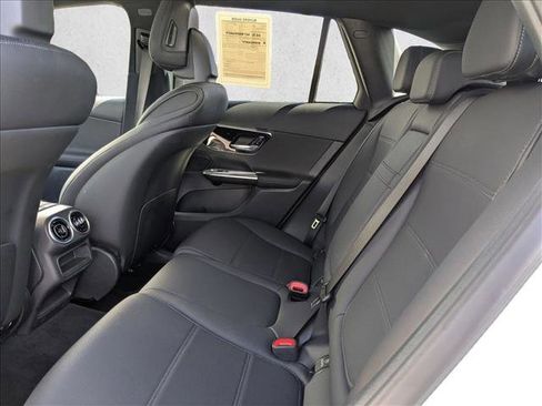 Used 2026 Mercedes-Benz GLC 300 4MATIC image 21